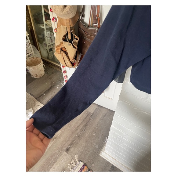 3/30$ Garage zipper crop-top - Picture 5 of 5